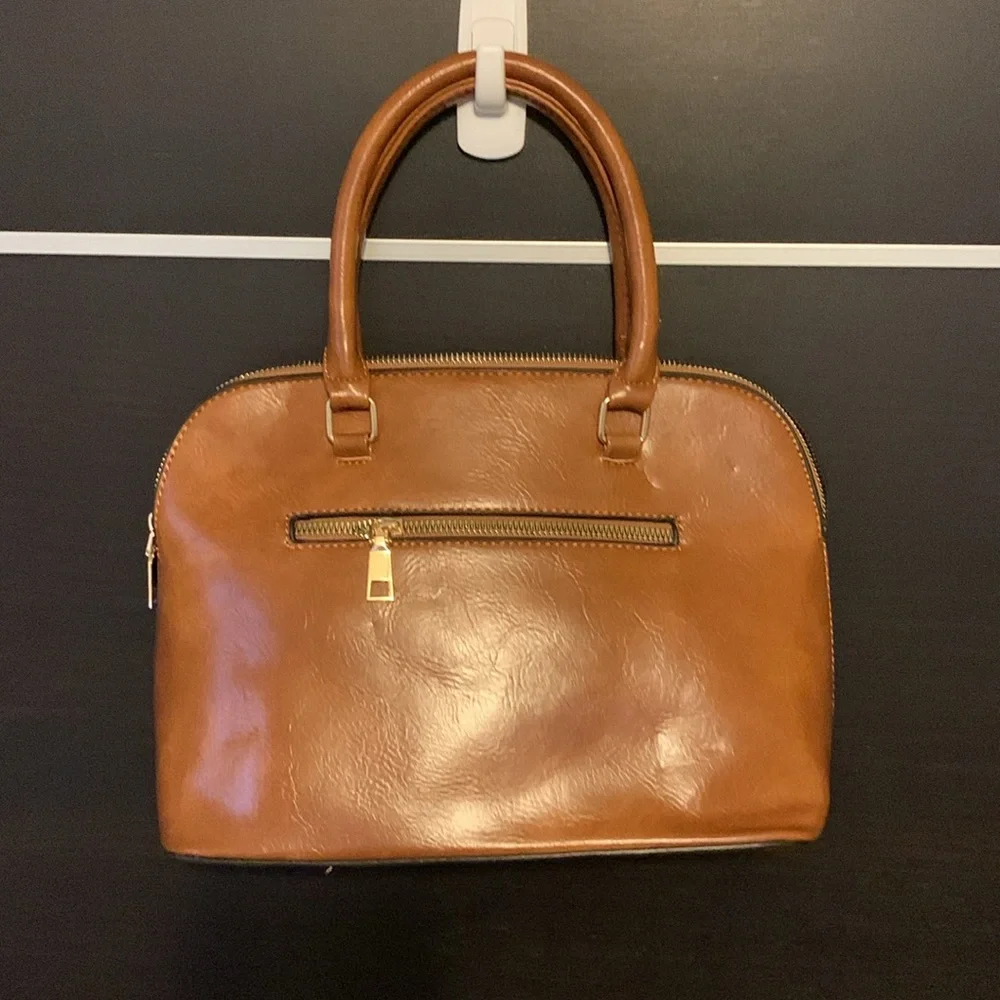 Gloria Vanderbilt Tan Dome Satchel